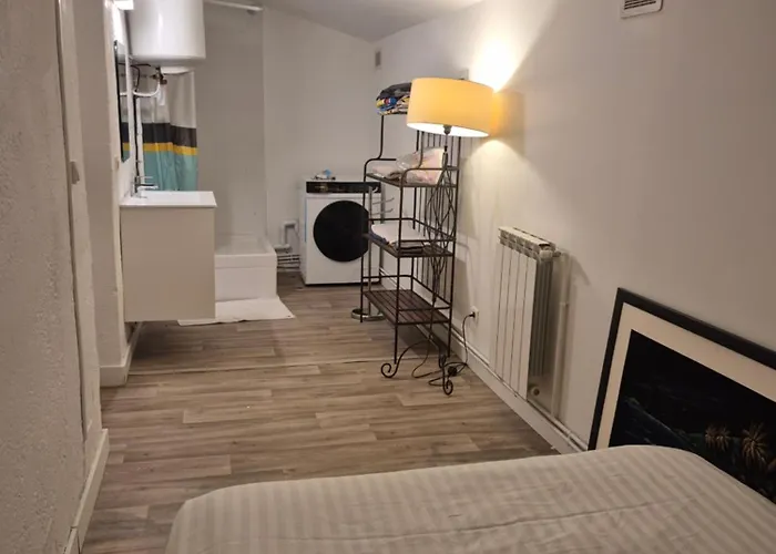 Maison De A La Ciotat بيت للعطل